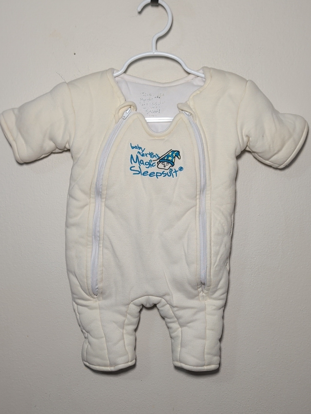 Baby Merlin's Magic Sleep Suit Cream 100% Cotton Soft Baby Size Small 3-6M